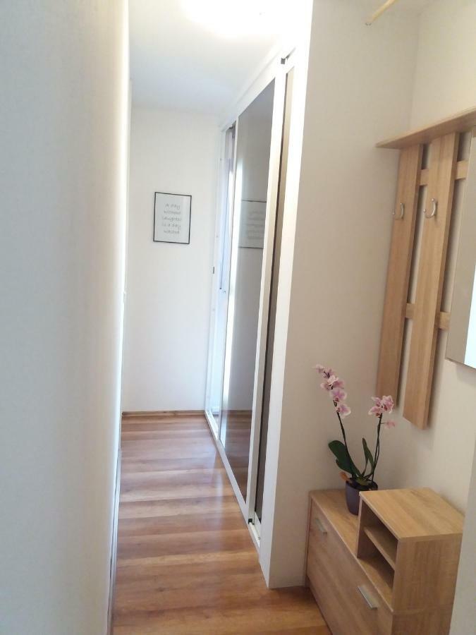 Apartment Lory'S Place Пула Екстериор снимка