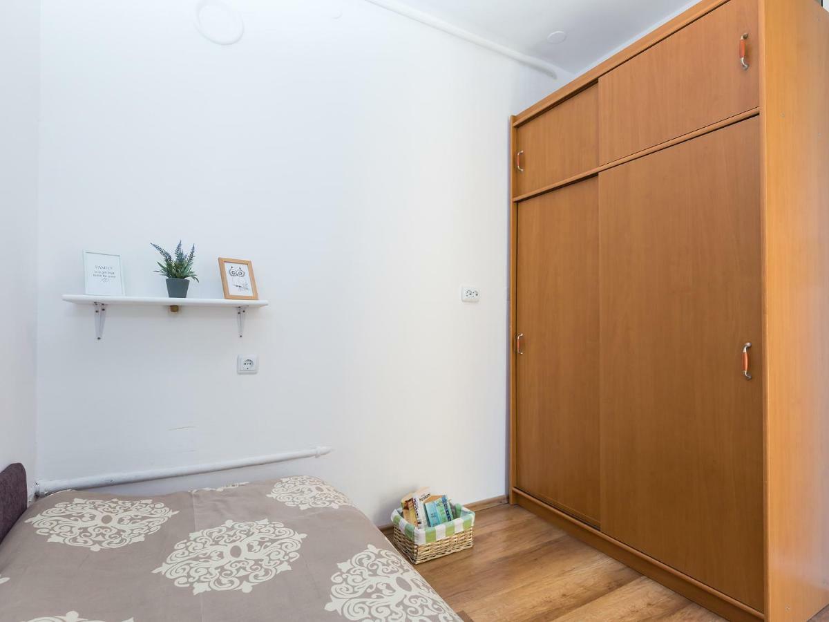 Apartment Lory'S Place Пула Екстериор снимка
