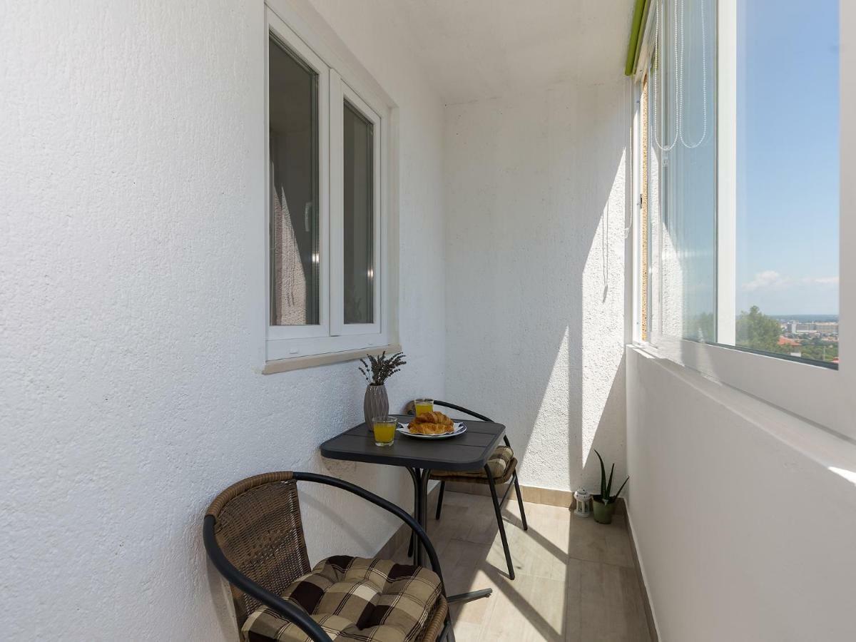 Apartment Lory'S Place Пула Екстериор снимка
